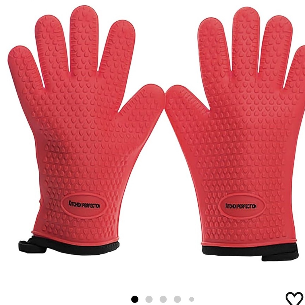 Red Heat-Resistant Silicone Gloves